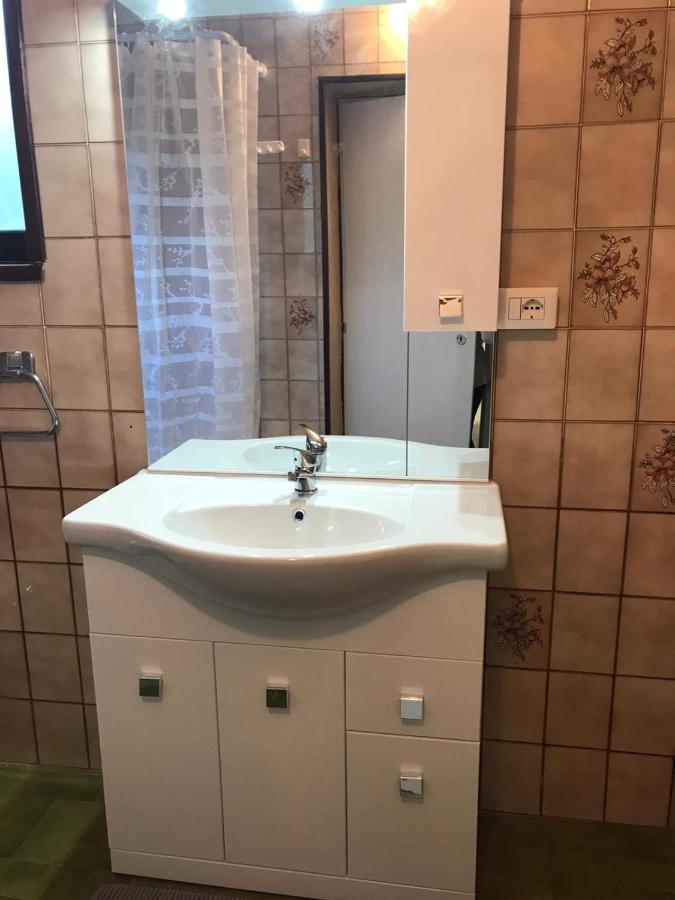 Villa Immersa Nel Verde A 兰策伊泰尔维 外观 照片